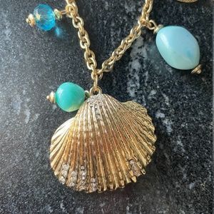 Necklace w/shells and starfish